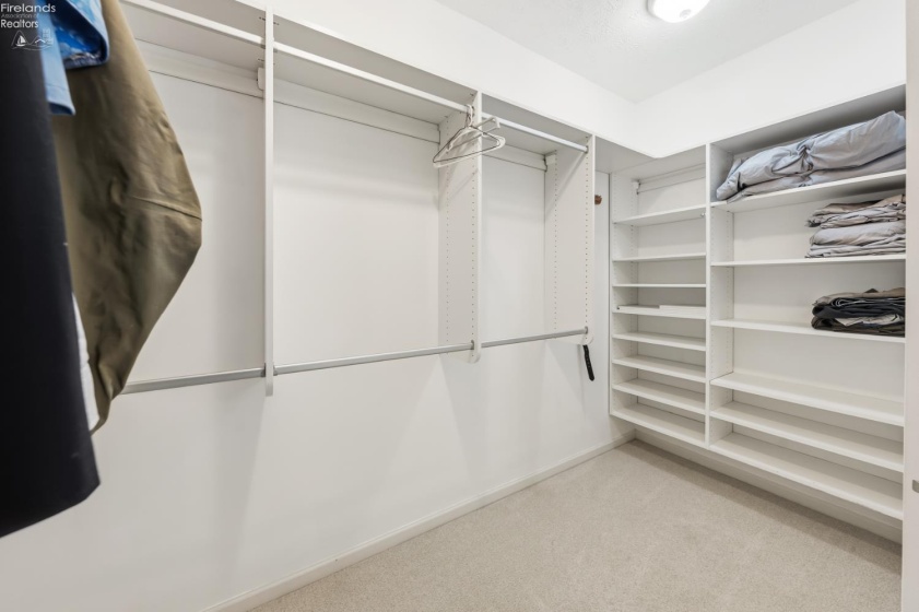 4439 Harbors Edge Drive, Port Clinton, 43452, 4 Bedrooms Bedrooms, ,3 BathroomsBathrooms,Residential,For Sale,Harbors Edge,20260394