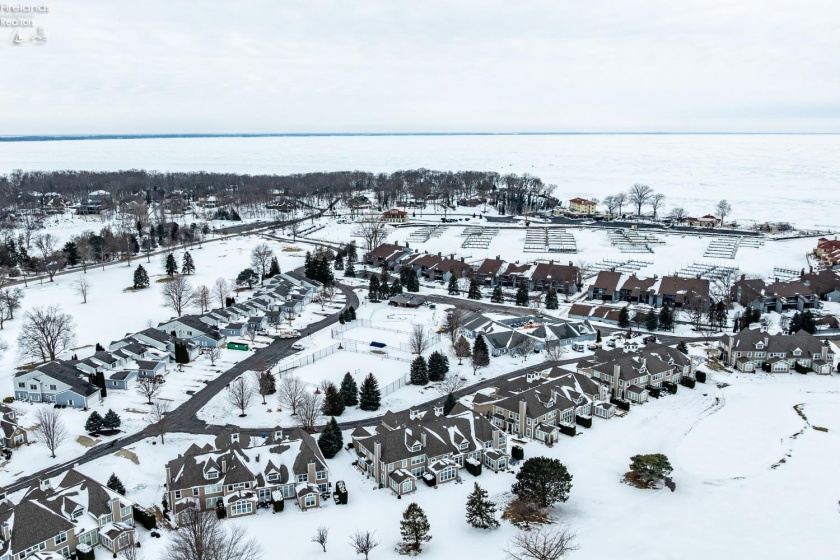 4439 Harbors Edge Drive, Port Clinton, 43452, 4 Bedrooms Bedrooms, ,3 BathroomsBathrooms,Residential,For Sale,Harbors Edge,20260394