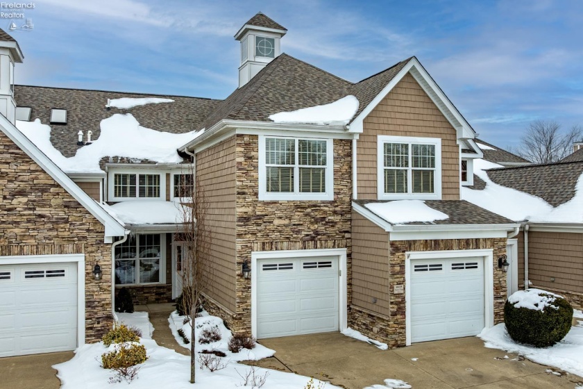 4439 Harbors Edge Drive, Port Clinton, 43452, 4 Bedrooms Bedrooms, ,3 BathroomsBathrooms,Residential,For Sale,Harbors Edge,20260394