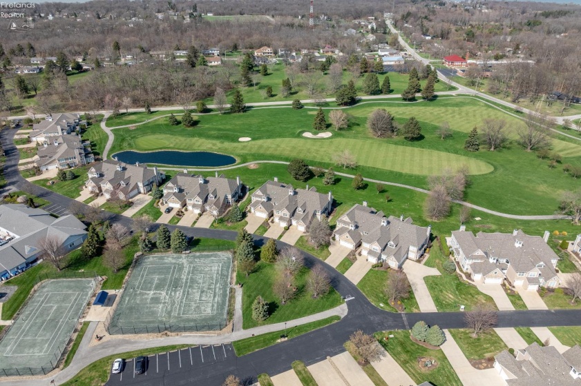 4439 Harbors Edge Drive, Port Clinton, 43452, 4 Bedrooms Bedrooms, ,3 BathroomsBathrooms,Residential,For Sale,Harbors Edge,20260394