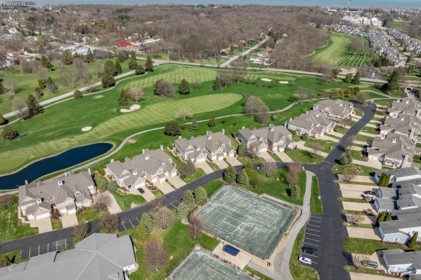 4439 Harbors Edge Drive, Port Clinton, 43452, 4 Bedrooms Bedrooms, ,3 BathroomsBathrooms,Residential,For Sale,Harbors Edge,20260394