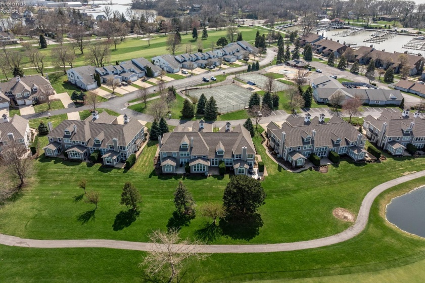 4439 Harbors Edge Drive, Port Clinton, 43452, 4 Bedrooms Bedrooms, ,3 BathroomsBathrooms,Residential,For Sale,Harbors Edge,20260394