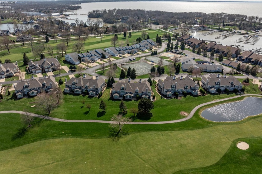 4439 Harbors Edge Drive, Port Clinton, 43452, 4 Bedrooms Bedrooms, ,3 BathroomsBathrooms,Residential,For Sale,Harbors Edge,20260394