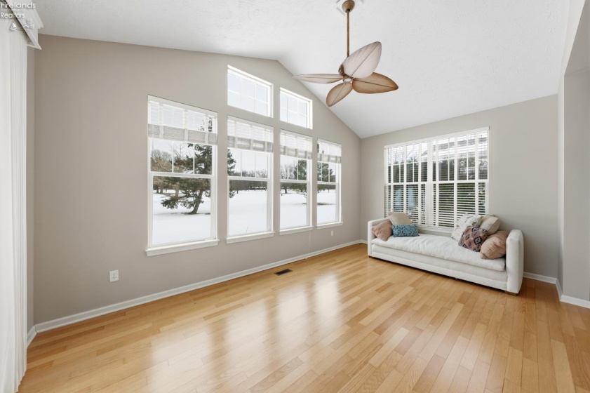 4439 Harbors Edge Drive, Port Clinton, 43452, 4 Bedrooms Bedrooms, ,3 BathroomsBathrooms,Residential,For Sale,Harbors Edge,20260394