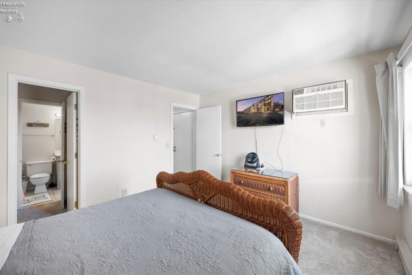 1801 Perry Street, Port Clinton, 43452, 1 Bedroom Bedrooms, ,1 BathroomBathrooms,Residential,For Sale,Perry,20260419