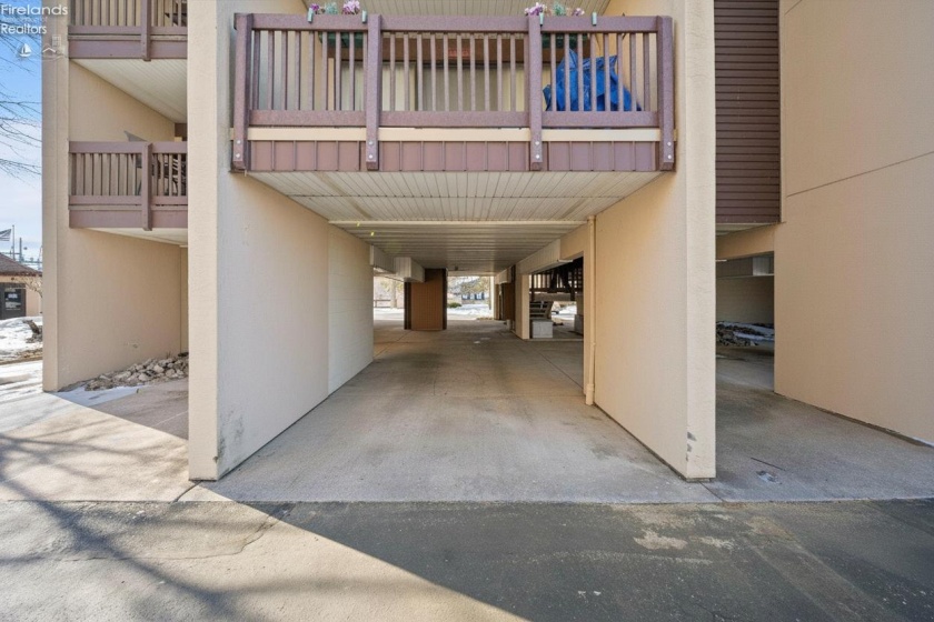 1801 Perry Street, Port Clinton, 43452, 1 Bedroom Bedrooms, ,1 BathroomBathrooms,Residential,For Sale,Perry,20260419