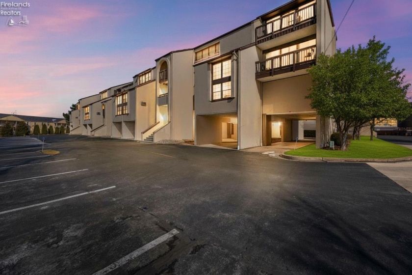 1801 Perry Street, Port Clinton, 43452, 1 Bedroom Bedrooms, ,1 BathroomBathrooms,Residential,For Sale,Perry,20260419