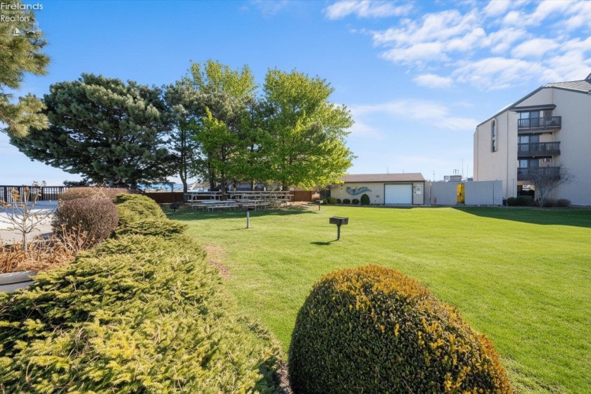 1801 Perry Street, Port Clinton, 43452, 1 Bedroom Bedrooms, ,1 BathroomBathrooms,Residential,For Sale,Perry,20260419