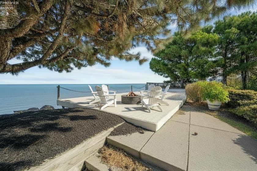 1801 Perry Street, Port Clinton, 43452, 1 Bedroom Bedrooms, ,1 BathroomBathrooms,Residential,For Sale,Perry,20260419