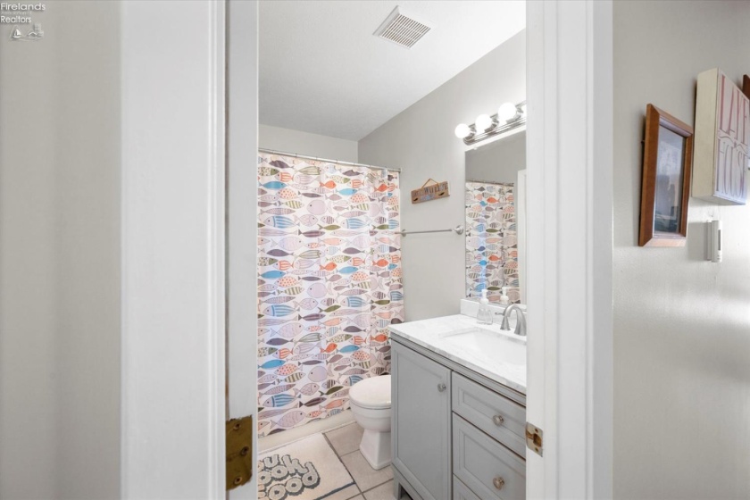 1801 Perry Street, Port Clinton, 43452, 1 Bedroom Bedrooms, ,1 BathroomBathrooms,Residential,For Sale,Perry,20260419