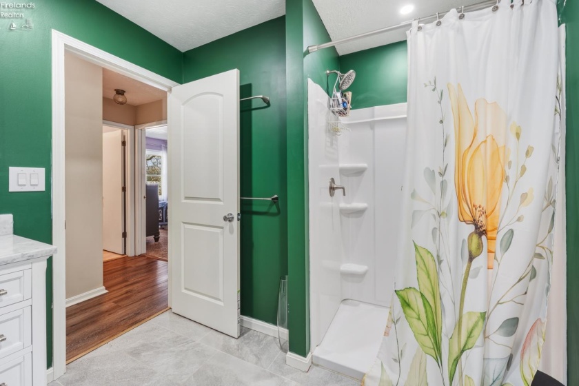 12518 Darrow Road, Vermilion, 44089, 3 Bedrooms Bedrooms, ,3 BathroomsBathrooms,Residential,For Sale,Darrow,20260399