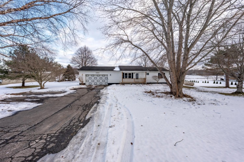 12518 Darrow Road, Vermilion, 44089, 3 Bedrooms Bedrooms, ,3 BathroomsBathrooms,Residential,For Sale,Darrow,20260399