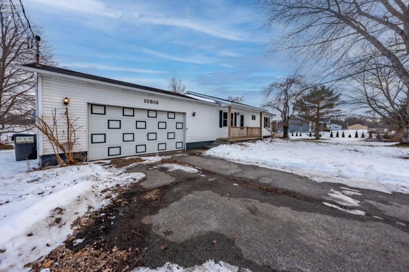 12518 Darrow Road, Vermilion, 44089, 3 Bedrooms Bedrooms, ,3 BathroomsBathrooms,Residential,For Sale,Darrow,20260399