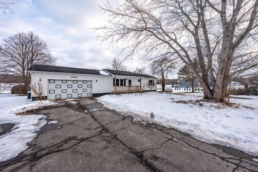 12518 Darrow Road, Vermilion, 44089, 3 Bedrooms Bedrooms, ,3 BathroomsBathrooms,Residential,For Sale,Darrow,20260399