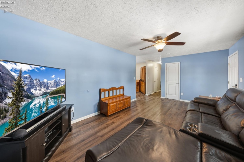 12518 Darrow Road, Vermilion, 44089, 3 Bedrooms Bedrooms, ,3 BathroomsBathrooms,Residential,For Sale,Darrow,20260399