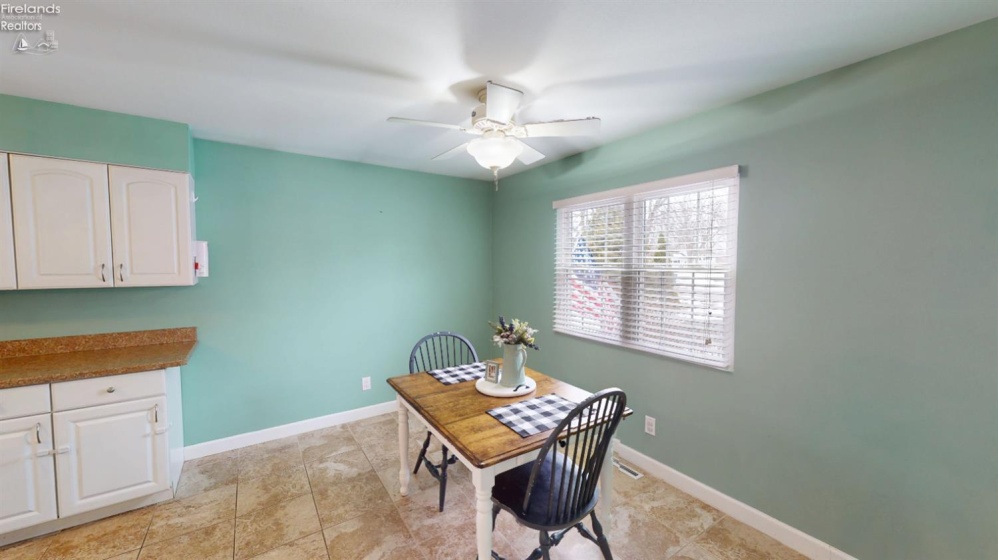 28845 Starlight Road, Perrysburg, 43551, 3 Bedrooms Bedrooms, ,2 BathroomsBathrooms,Residential,For Sale,Starlight,20260294