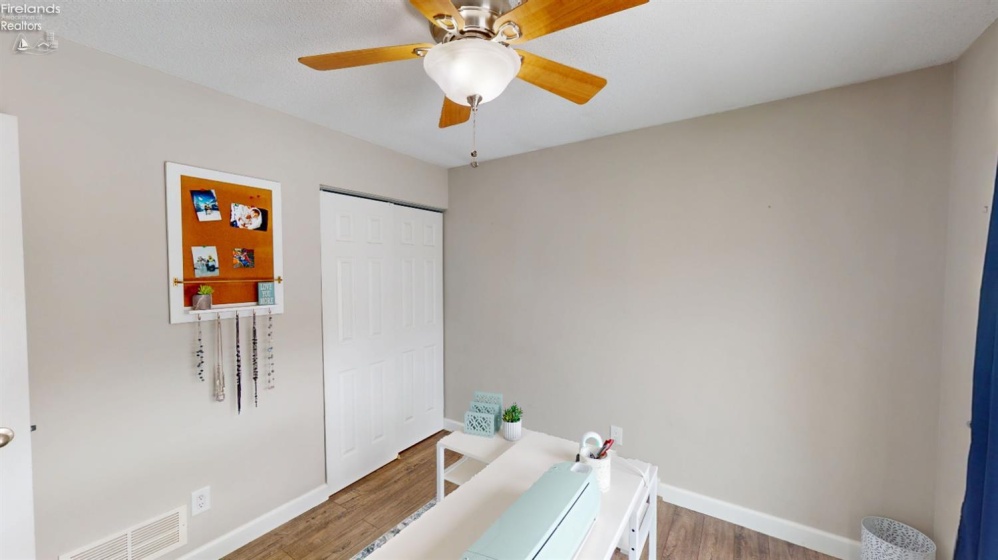 28845 Starlight Road, Perrysburg, 43551, 3 Bedrooms Bedrooms, ,2 BathroomsBathrooms,Residential,For Sale,Starlight,20260294