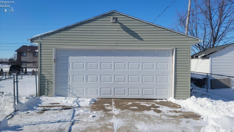 28845 Starlight Road, Perrysburg, 43551, 3 Bedrooms Bedrooms, ,2 BathroomsBathrooms,Residential,For Sale,Starlight,20260294