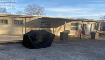 202 Old State Road, Norwalk, 44857, 3 Bedrooms Bedrooms, ,3 BathroomsBathrooms,Residential,For Sale,Old State,20260425 202 Old State Road, Norwalk, 44857, 3 Bedrooms Bedrooms, ,3 BathroomsBathrooms,Residential,For Sale,Old State,20260425