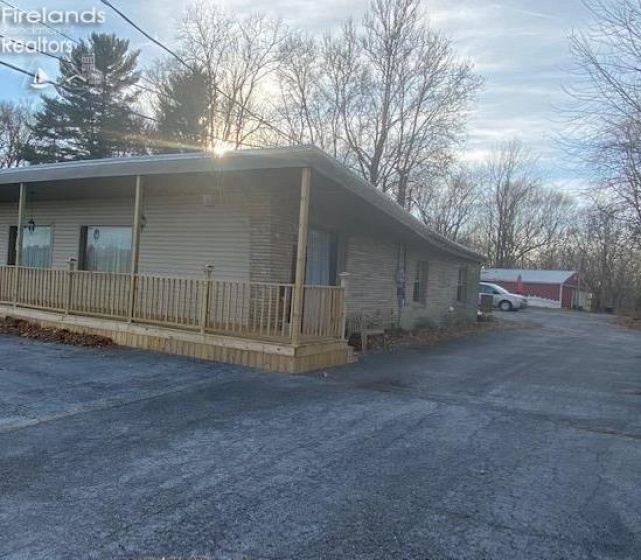 202 Old State Road, Norwalk, 44857, 3 Bedrooms Bedrooms, ,3 BathroomsBathrooms,Residential,For Sale,Old State,20260425