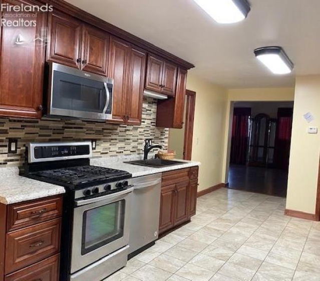 202 Old State Road, Norwalk, 44857, 3 Bedrooms Bedrooms, ,3 BathroomsBathrooms,Residential,For Sale,Old State,20260425