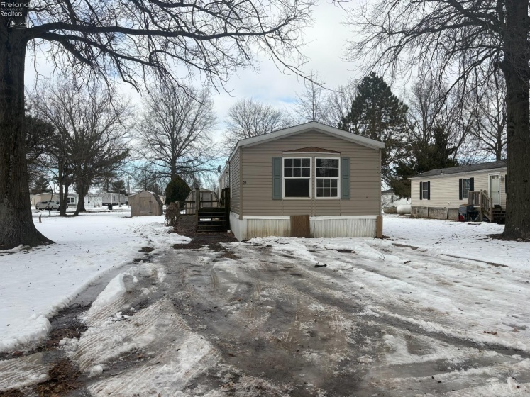 1121 Clayberg Road, Greenwich, 44387, 2 Bedrooms Bedrooms, ,2 BathroomsBathrooms,Residential,For Sale,Clayberg,20260421