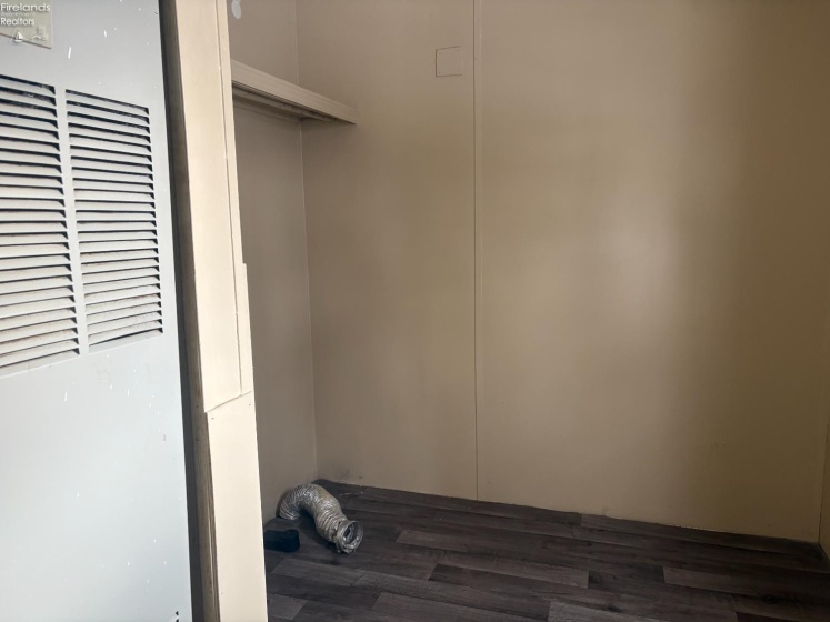 1121 Clayberg Road, Greenwich, 44837, 3 Bedrooms Bedrooms, ,2 BathroomsBathrooms,Residential,For Sale,Clayberg,20260406