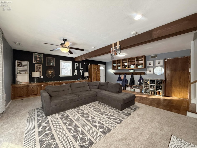 638 County Road 16, Tiffin, 44883, 4 Bedrooms Bedrooms, ,3 BathroomsBathrooms,Residential,For Sale,County Road 16,20260407