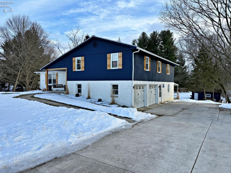 638 County Road 16, Tiffin, 44883, 4 Bedrooms Bedrooms, ,3 BathroomsBathrooms,Residential,For Sale,County Road 16,20260407