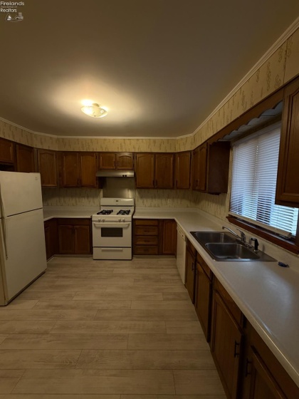 1334 Lindsley Street, Sandusky, 44870, 3 Bedrooms Bedrooms, ,1 BathroomBathrooms,Residential,For Sale,Lindsley,20260159