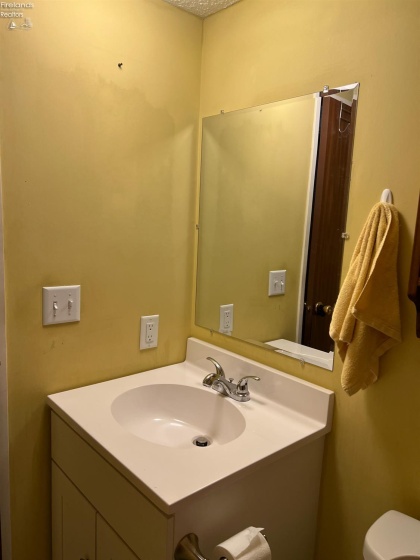 63 Maple Street, New London, 44851, 4 Bedrooms Bedrooms, ,2 BathroomsBathrooms,Residential,For Sale,Maple,20260437