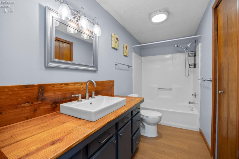 757 Martin Ave., Amherst, 44001, 4 Bedrooms Bedrooms, ,3 BathroomsBathrooms,Residential,For Sale,Martin Ave.,20260435