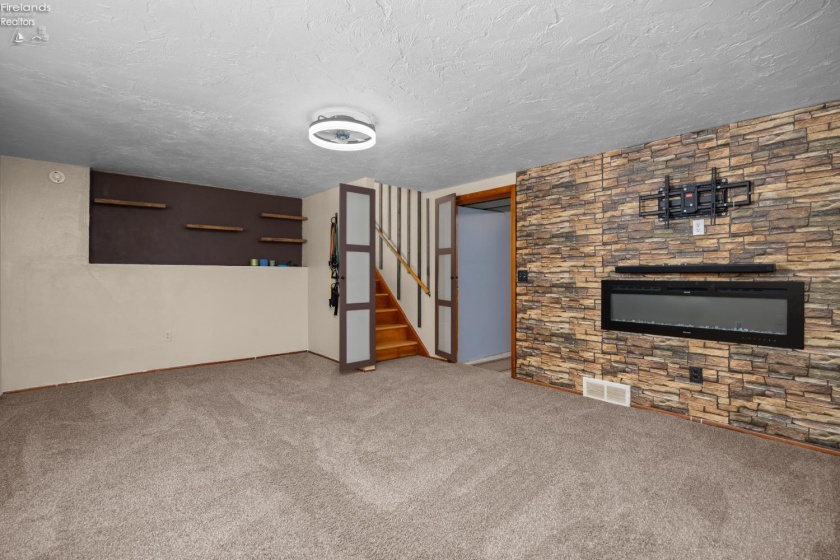 757 Martin Ave., Amherst, 44001, 4 Bedrooms Bedrooms, ,3 BathroomsBathrooms,Residential,For Sale,Martin Ave.,20260435