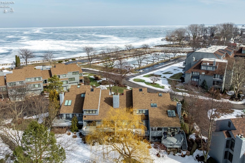 526 Mariner, Huron, 44839, 4 Bedrooms Bedrooms, ,3 BathroomsBathrooms,Residential,For Sale,Mariner,20260434