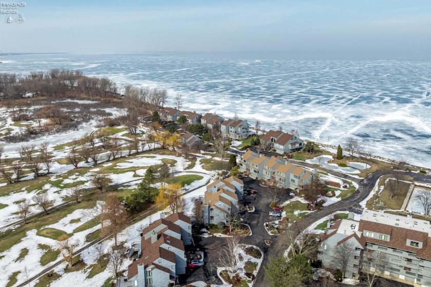 526 Mariner, Huron, 44839, 4 Bedrooms Bedrooms, ,3 BathroomsBathrooms,Residential,For Sale,Mariner,20260434