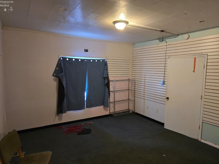 433 Oberlin Road, Elyria, 44035, ,Commercial,For Sale,Oberlin,20260345