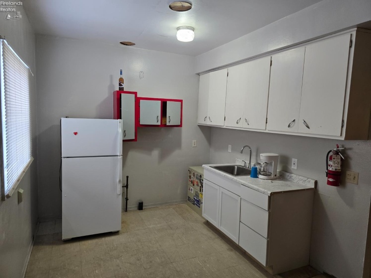 433 Oberlin Road, Elyria, 44035, ,Commercial,For Sale,Oberlin,20260345