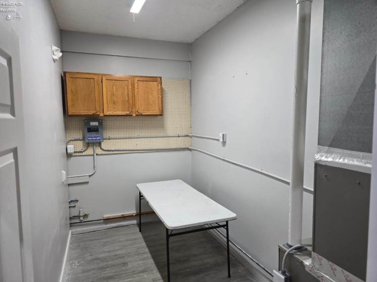 433 Oberlin Road, Elyria, 44035, ,Commercial,For Sale,Oberlin,20260345