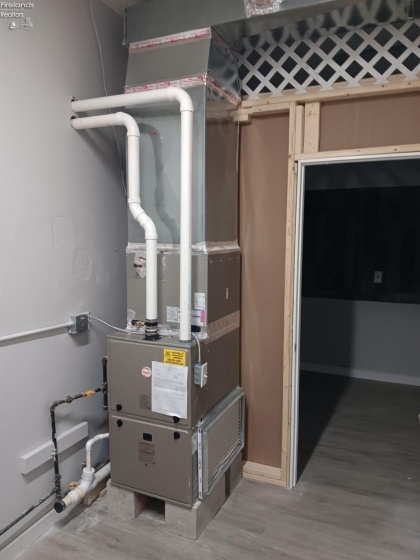 433 Oberlin Road, Elyria, 44035, ,Commercial,For Sale,Oberlin,20260345