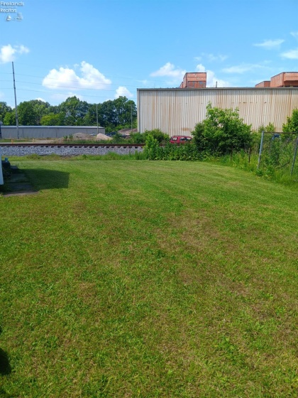 433 Oberlin Road, Elyria, 44035, ,Commercial,For Sale,Oberlin,20260345