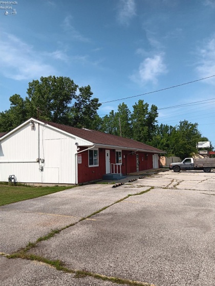 433 Oberlin Road, Elyria, 44035, ,Commercial,For Sale,Oberlin,20260345