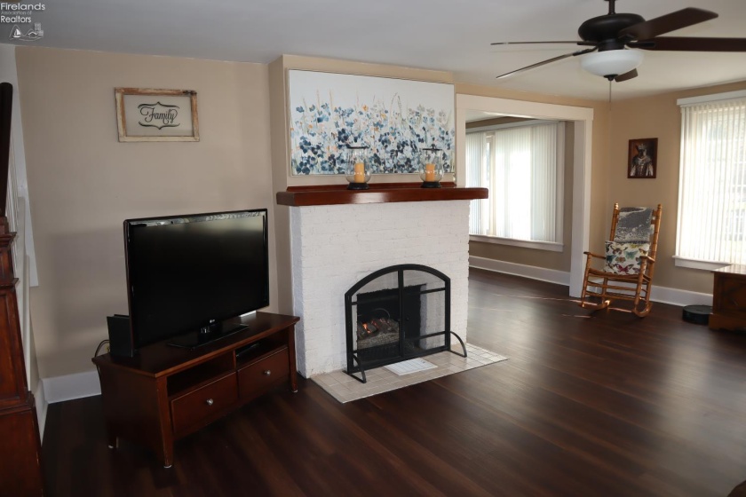 8 Cortland Street, Norwalk, 44857, 4 Bedrooms Bedrooms, ,2 BathroomsBathrooms,Residential,For Sale,Cortland,20260447