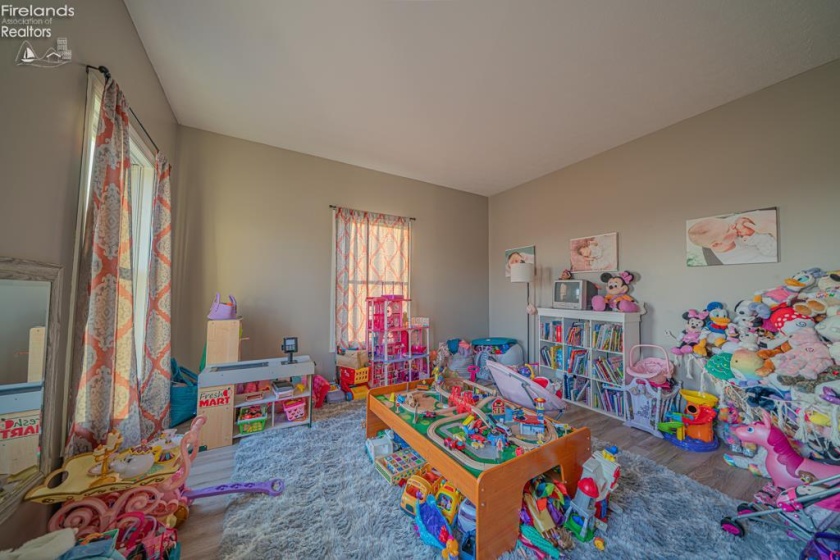 11101 Genzman Road, Oak Harbor, 43449, 4 Bedrooms Bedrooms, ,3 BathroomsBathrooms,Residential,For Sale,Genzman,20260449