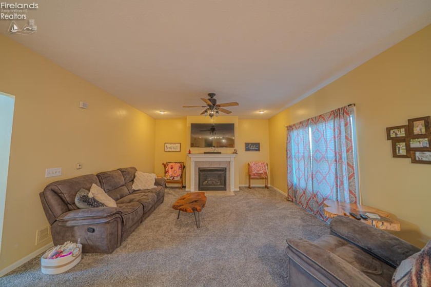 11101 Genzman Road, Oak Harbor, 43449, 4 Bedrooms Bedrooms, ,3 BathroomsBathrooms,Residential,For Sale,Genzman,20260449