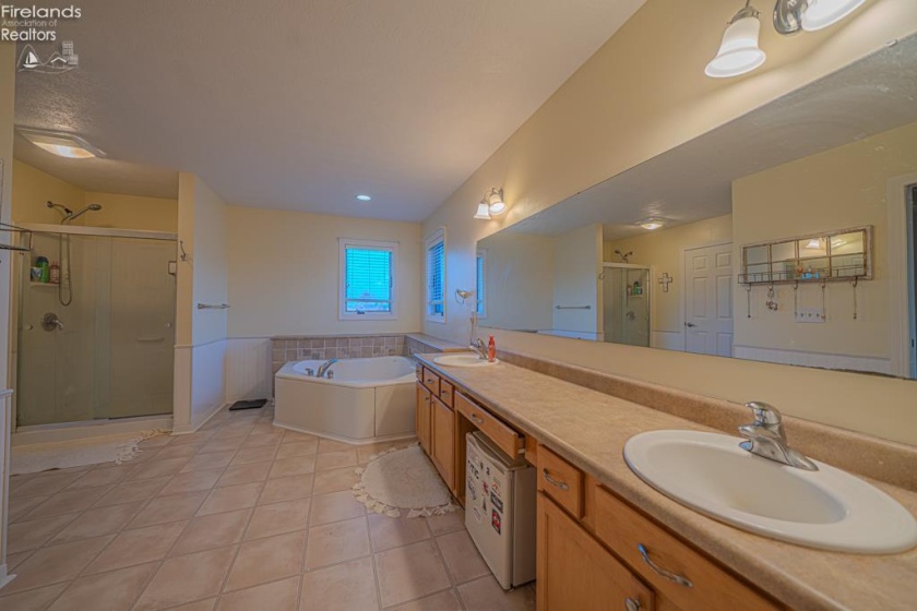 11101 Genzman Road, Oak Harbor, 43449, 4 Bedrooms Bedrooms, ,3 BathroomsBathrooms,Residential,For Sale,Genzman,20260449