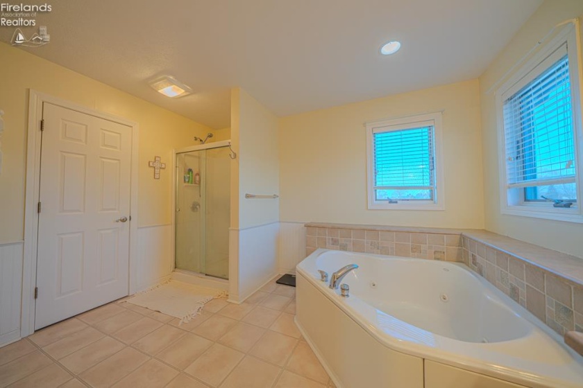 11101 Genzman Road, Oak Harbor, 43449, 4 Bedrooms Bedrooms, ,3 BathroomsBathrooms,Residential,For Sale,Genzman,20260449