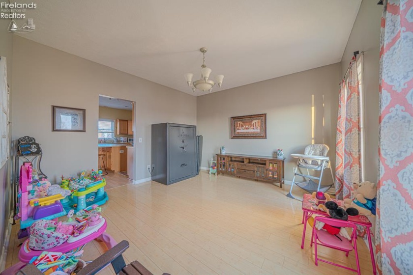 11101 Genzman Road, Oak Harbor, 43449, 4 Bedrooms Bedrooms, ,3 BathroomsBathrooms,Residential,For Sale,Genzman,20260449