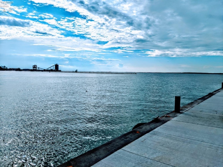 401 SHORELINE Drive, Sandusky, 44870, 1 Bedroom Bedrooms, ,1 BathroomBathrooms,Residential,For Sale,SHORELINE,20260436