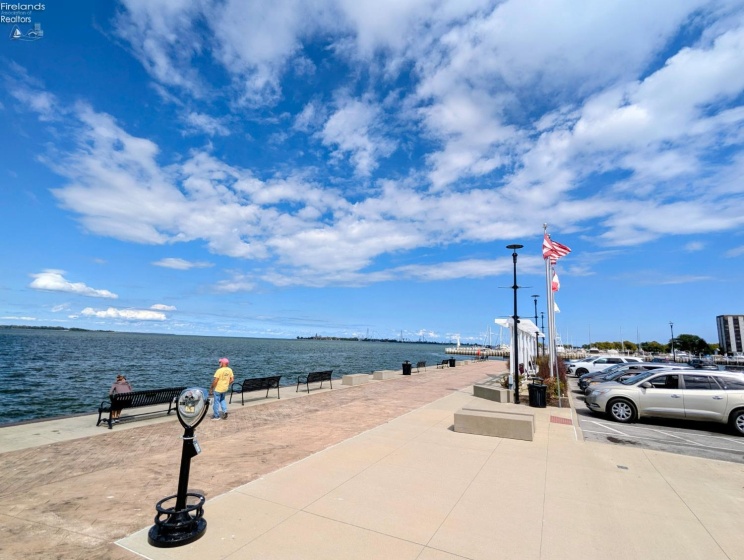 401 SHORELINE Drive, Sandusky, 44870, 1 Bedroom Bedrooms, ,1 BathroomBathrooms,Residential,For Sale,SHORELINE,20260445