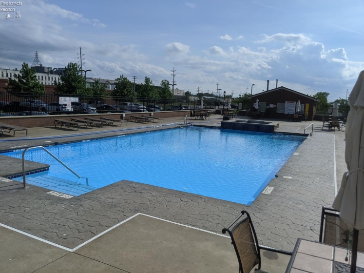 401 SHORELINE Drive, Sandusky, 44870, 1 Bedroom Bedrooms, ,1 BathroomBathrooms,Residential,For Sale,SHORELINE,20260445